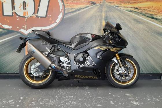 HONDA CBR 1000RR-R FIREBLADE SP 